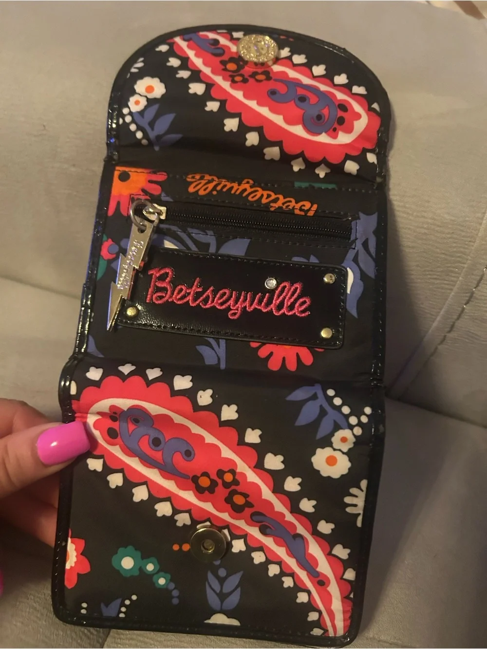 Y2K VTG Betsy Johnson Betseyville Floral/Paisley Fold-Over Wallet  Black/Multi